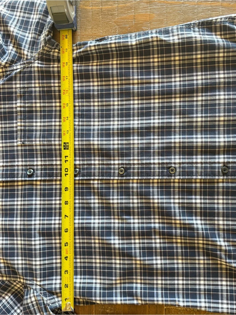 Banana Republic Men's Navy and White Plaid Button-Down Shirt